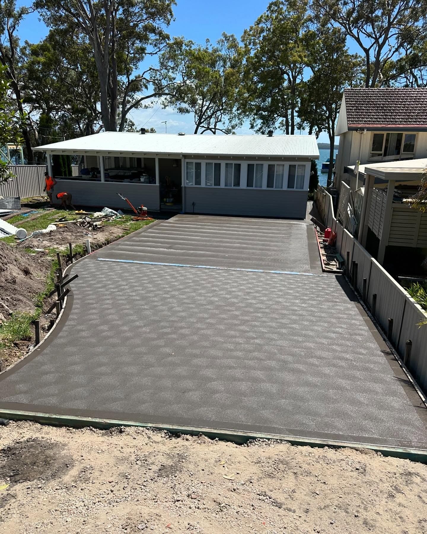 Coloured concrete driveway, Summerland Point